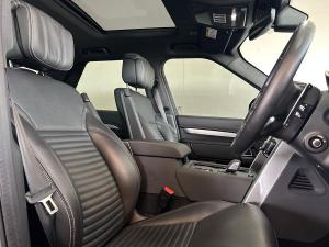 Land Rover Discovery D350 Dynamic HSE - Image 12