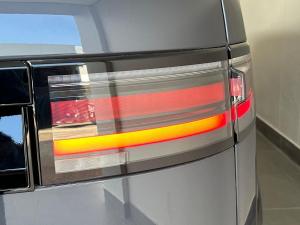 Land Rover Discovery D350 Dynamic HSE - Image 23