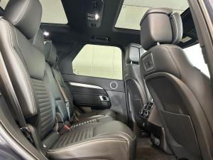 Land Rover Discovery D350 Dynamic HSE - Image 25