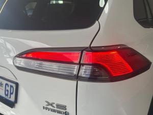 Toyota Corolla Cross 1.8 Hybrid XS - Image 12