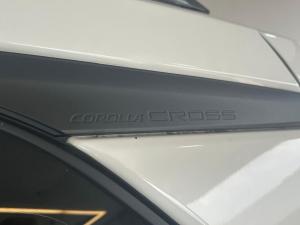 Toyota Corolla Cross 1.8 Hybrid XS - Image 25