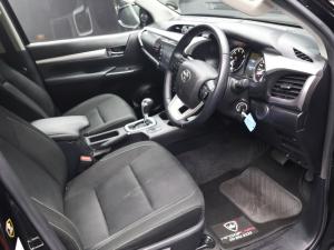 Toyota Hilux 2.8GD-6 double cab 4x4 Raider auto - Image 15