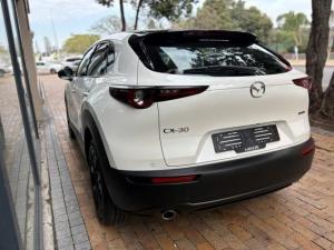 Mazda CX-30 2.0 Carbon Edition - Image 4