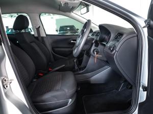 Volkswagen Polo Vivo hatch 1.4 Trendline - Image 14