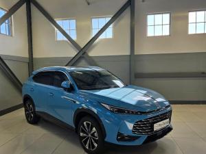 MG HS 2.0T Luxury - Image 1