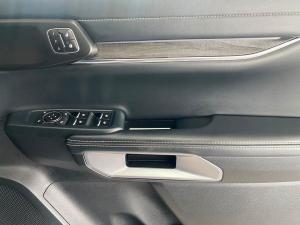 Ford Everest 3.0TD V6 4WD Platinum - Image 18
