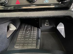 Ford Everest 3.0TD V6 4WD Platinum - Image 24