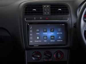 Volkswagen Polo Vivo hatch 1.6 Life - Image 15