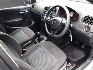 Volkswagen Polo Vivo hatch 1.4 Comfortline - Image 10