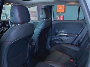 Mercedes-Benz GLA GLA200d Progressive - Image 12