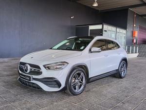 Mercedes-Benz GLA GLA200d Progressive - Image 1