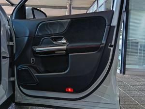 Mercedes-Benz GLA GLA200d Progressive - Image 9