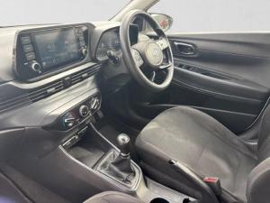 Hyundai i20 1.0T Fluid manual - Image 14