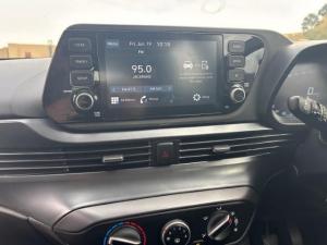 Hyundai i20 1.0T Fluid manual - Image 15