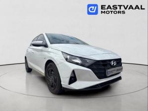 Hyundai i20 1.0T Fluid manual - Image 1