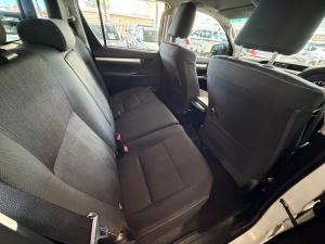 Toyota Hilux 2.4GD-6 double cab 4x4 Raider X auto - Image 13