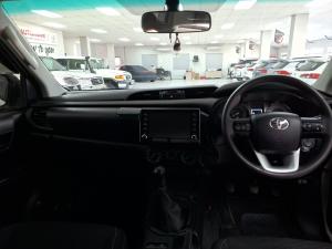 Toyota Hilux 2.4GD-6 Xtra cab Raider manual - Image 6