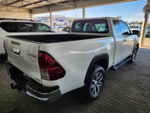 Toyota Hilux 2.8GD-6 Xtra cab 4x4 Legend 50 - Image 2