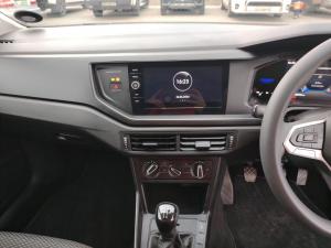 Volkswagen Polo hatch 1.0TSI - Image 14