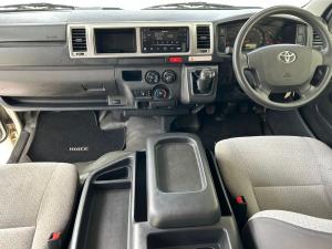 Toyota Hiace 2.5D-4D bus 14-seater GL - Image 6