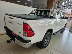 Toyota Hilux 2.4GD-6 Xtra cab Raider auto - Image 2
