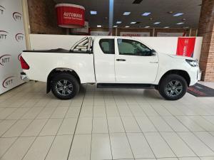 Toyota Hilux 2.4GD-6 Xtra cab Raider auto - Image 3