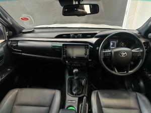 Toyota Hilux 2.8GD-6 double cab 4x4 Legend RS manual - Image 6