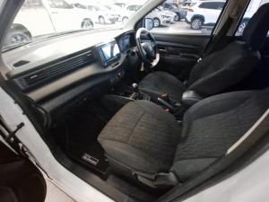 Toyota Rumion 1.5 SX - Image 7