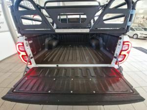 Toyota Hilux 2.8 GD-6 RB Legend 4X4 automaticD/C - Image 18