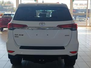 Toyota Fortuner 2.8GD-6 4X4 Epic automatic - Image 5