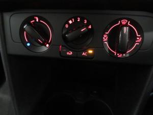 Volkswagen Polo Vivo 1.4 Life - Image 12