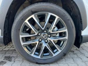 Toyota Corolla Cross 1.8 GR-S Hybrid - Image 20