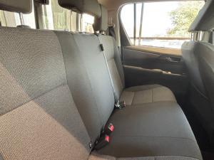 Toyota Hilux 2.8 GD-6 RB SRX 4X4 automaticD/C - Image 12