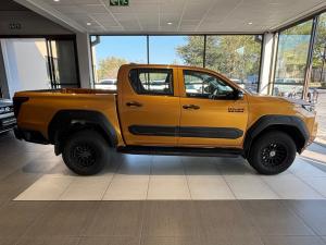 Toyota Hilux 2.8 GD-6 RB SRX 4X4 automaticD/C - Image 3