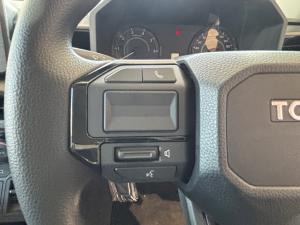 Toyota Hilux 2.8 GD-6 RB SRX 4X4 automaticD/C - Image 9
