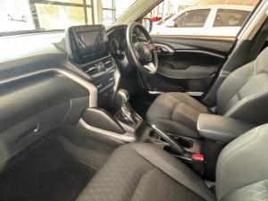 Toyota Urban Cruiser 1.5 XR automatic - Image 7