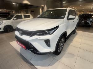 Toyota Fortuner 2.4GD-6 4X4 automatic - Image 13
