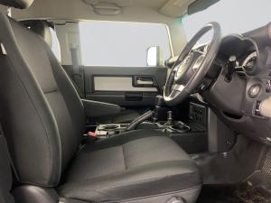 Toyota L/CRUISER FJ 4.0 V6 Trail Cruiser - Image 18