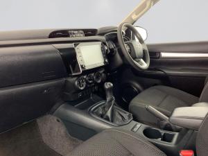 Toyota Hilux 2.4 GD-6 RB RaiderE/CAB - Image 16