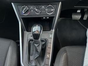 Volkswagen Polo hatch 1.0TSI Life auto - Image 18