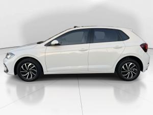 Volkswagen Polo hatch 1.0TSI Life auto - Image 4