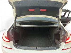 BMW 3 Series 320i Mzansi Edition - Image 10