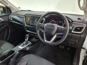 Isuzu D-Max 3.0TD double cab LSE 4x4 (No Radar) - Image 11