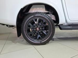 Isuzu D-Max 3.0TD double cab LSE 4x4 (No Radar) - Image 8