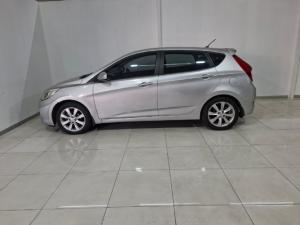 Hyundai Accent hatch 1.6 Fluid - Image 2