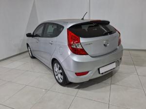 Hyundai Accent hatch 1.6 Fluid - Image 3