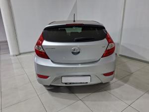 Hyundai Accent hatch 1.6 Fluid - Image 5