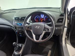 Hyundai Accent hatch 1.6 Fluid - Image 9