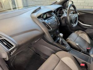 Ford Focus ST 1 - Image 11