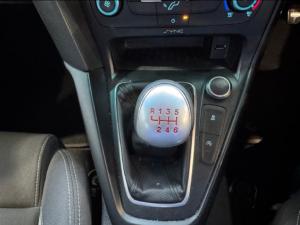 Ford Focus ST 1 - Image 13